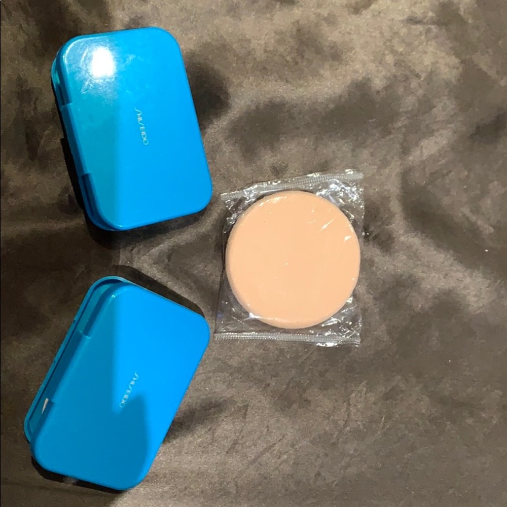 Shiseido Foundation Powder Sponges Lot of 3 new
